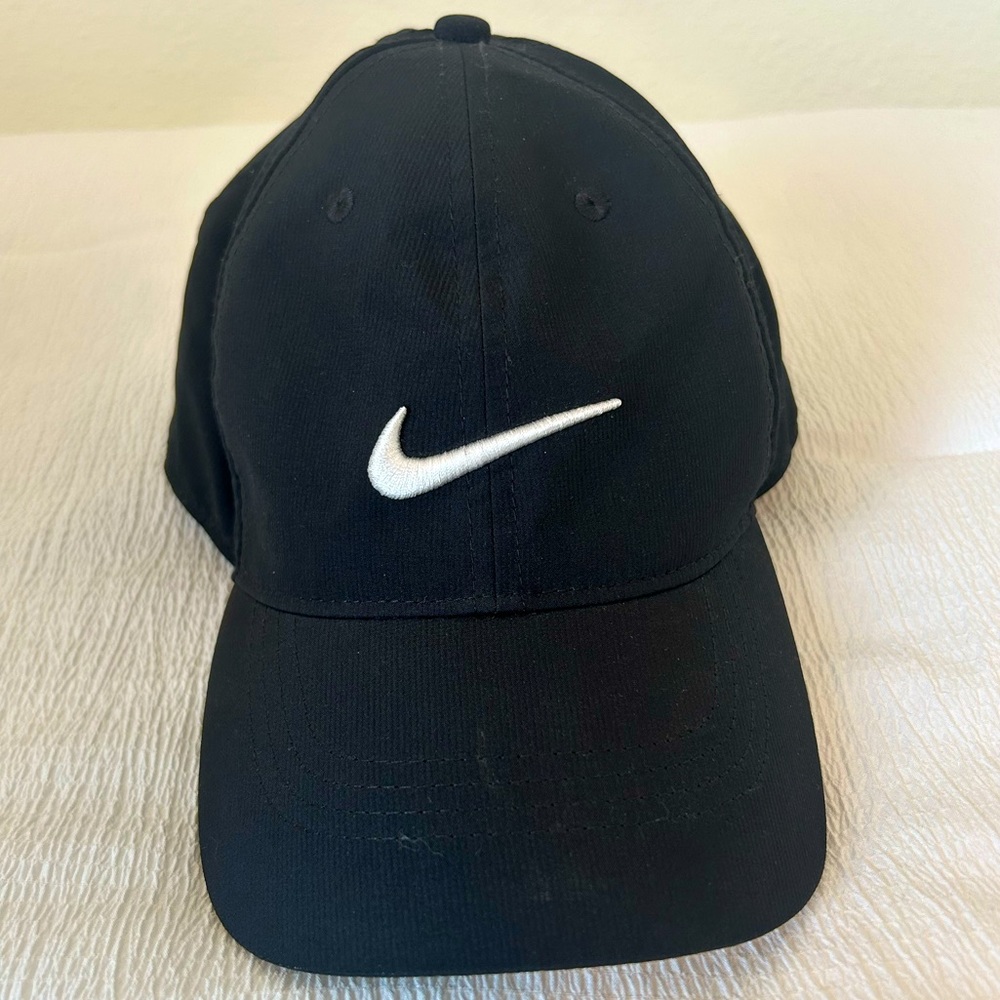 Nike dri-fit black hat